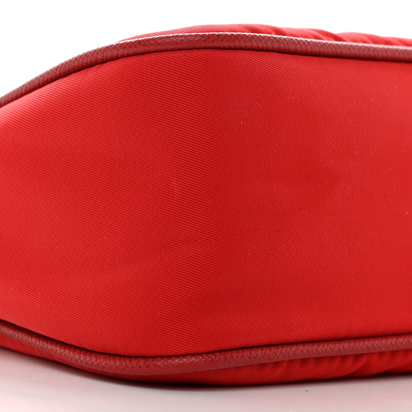 Nylon Re-Edition 2005 Shoulder Bag Rosso