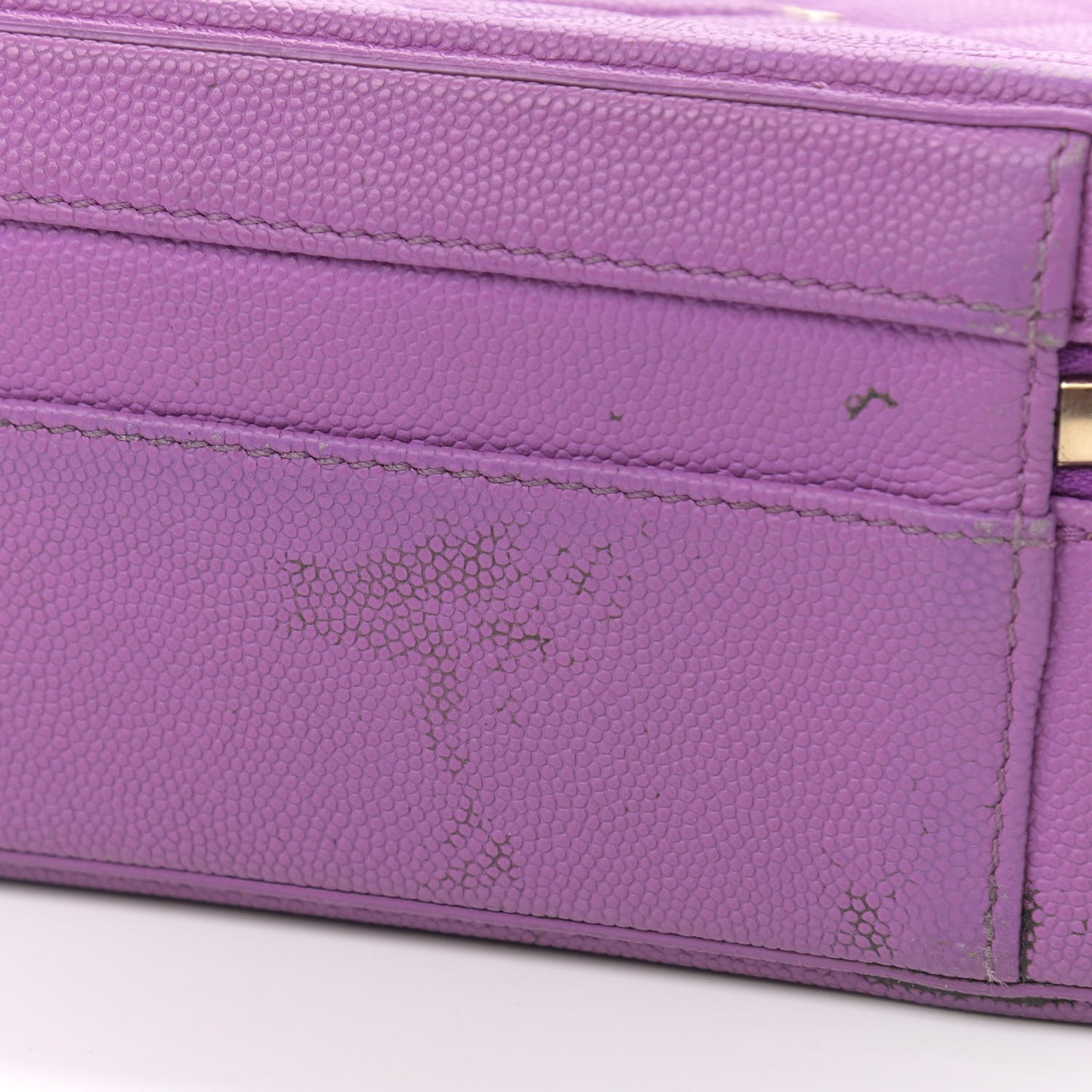 Caviar Quilted Medium CC Filigree Vanity Case Purple