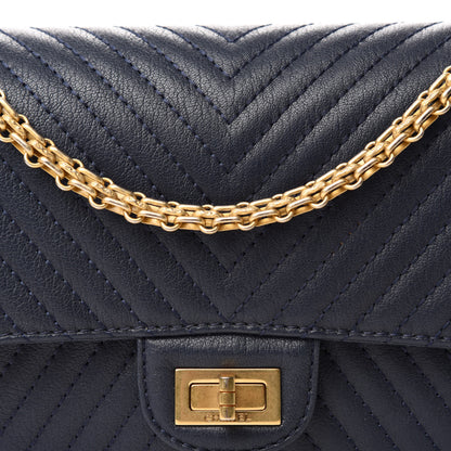 Chanel Sheepskin Chevron Quilted 2.55 Reissue 225 Flap Navy Blue 14 of 14