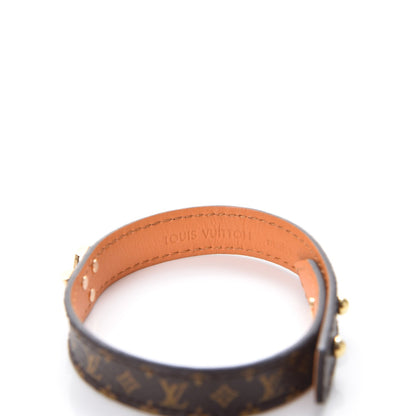 Louis Vuitton Monogram Essential V Bracelet 19 6 of 9