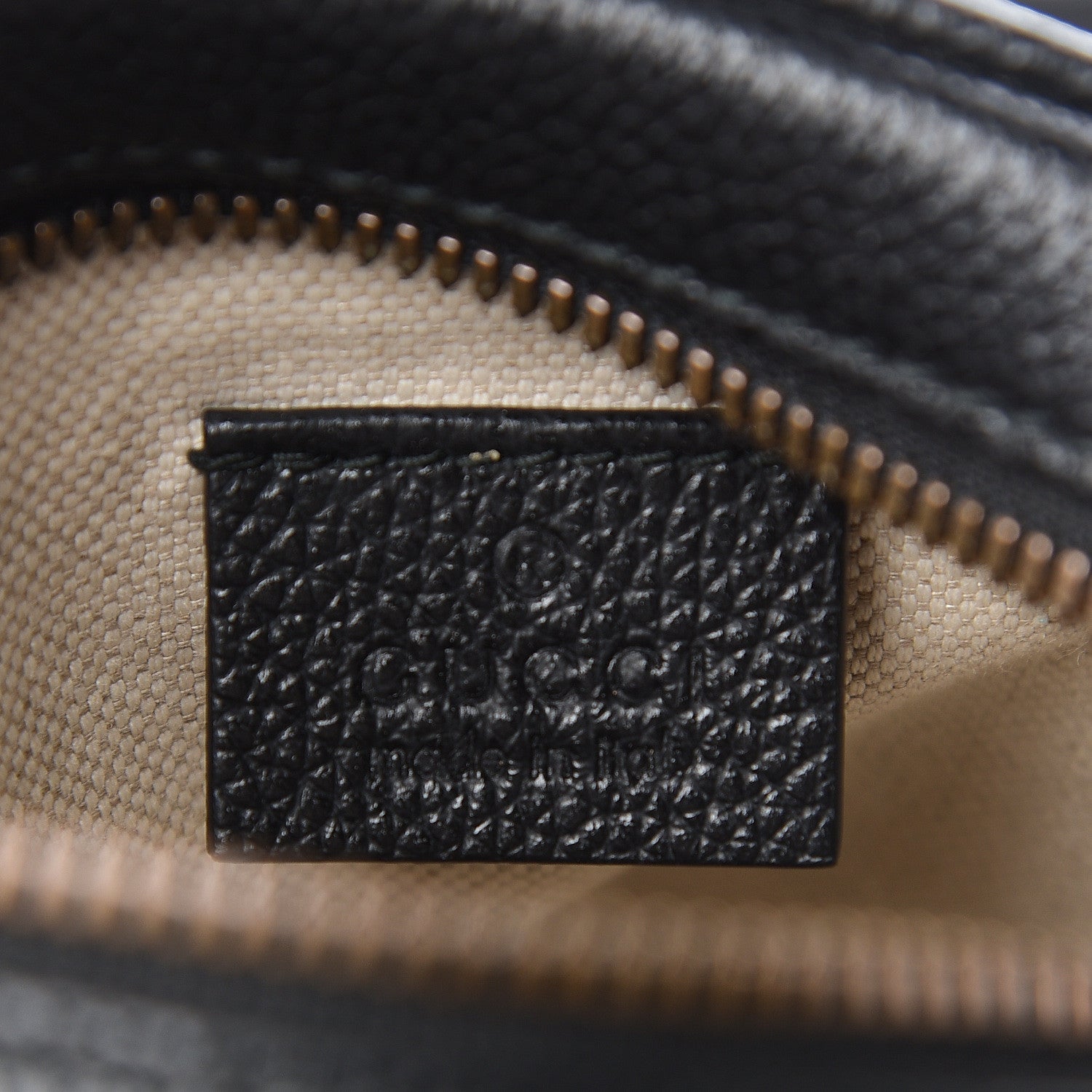 Gucci Grained Calfskin Mini Logo Messenger Bag Black 6 of 10