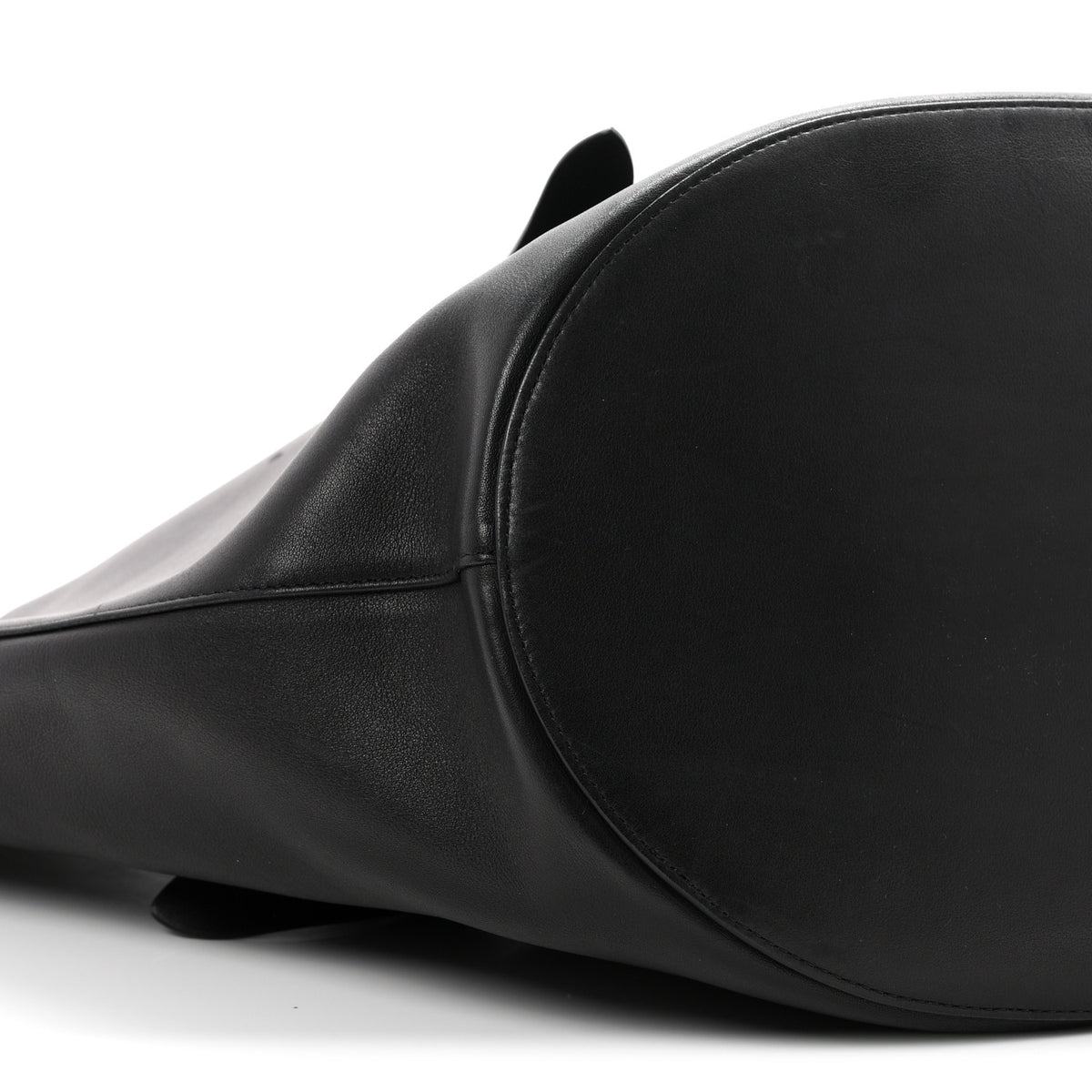 The Row Saddle Calfskin EW Jasper Tote  Black 7 of 9