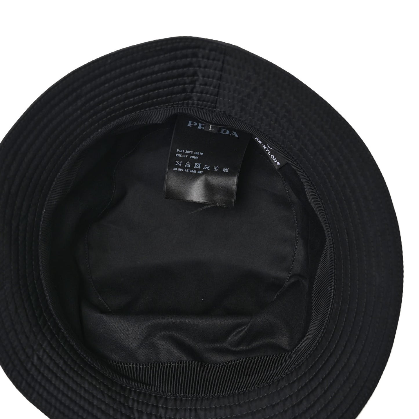 Re-Nylon Metal Triangle Logo Mens Bucket Hat L Black
