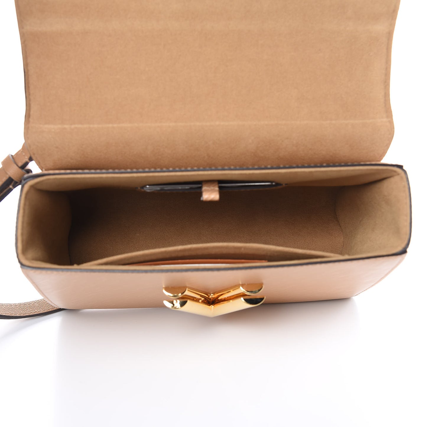 Epi Twist Shoulder Bag MM Camel