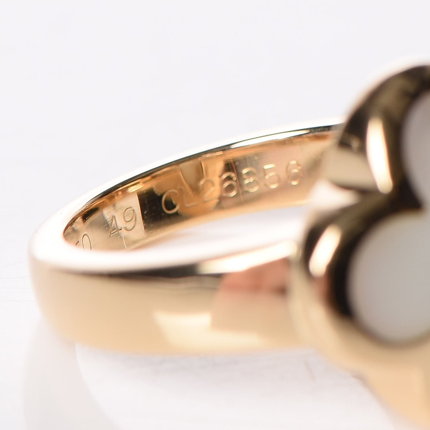 18K Yellow Gold Mother of Pearl Pure Alhambra Ring 49 5