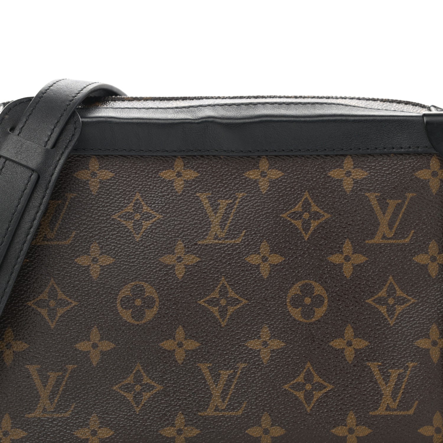 Louis Vuitton Monogram Solar Ray Soft Trunk 8 of 12