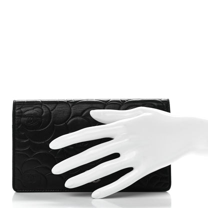 Chanel Lambskin Camellia Embossed Yen Wallet Black 2 of 11