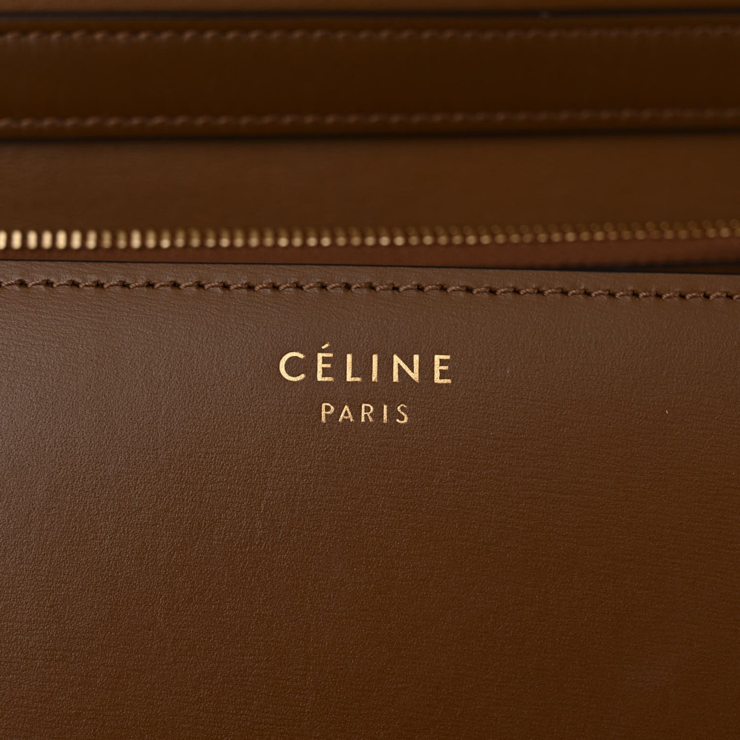 Box Calfskin Medium Classic Box Flap Bag Camel