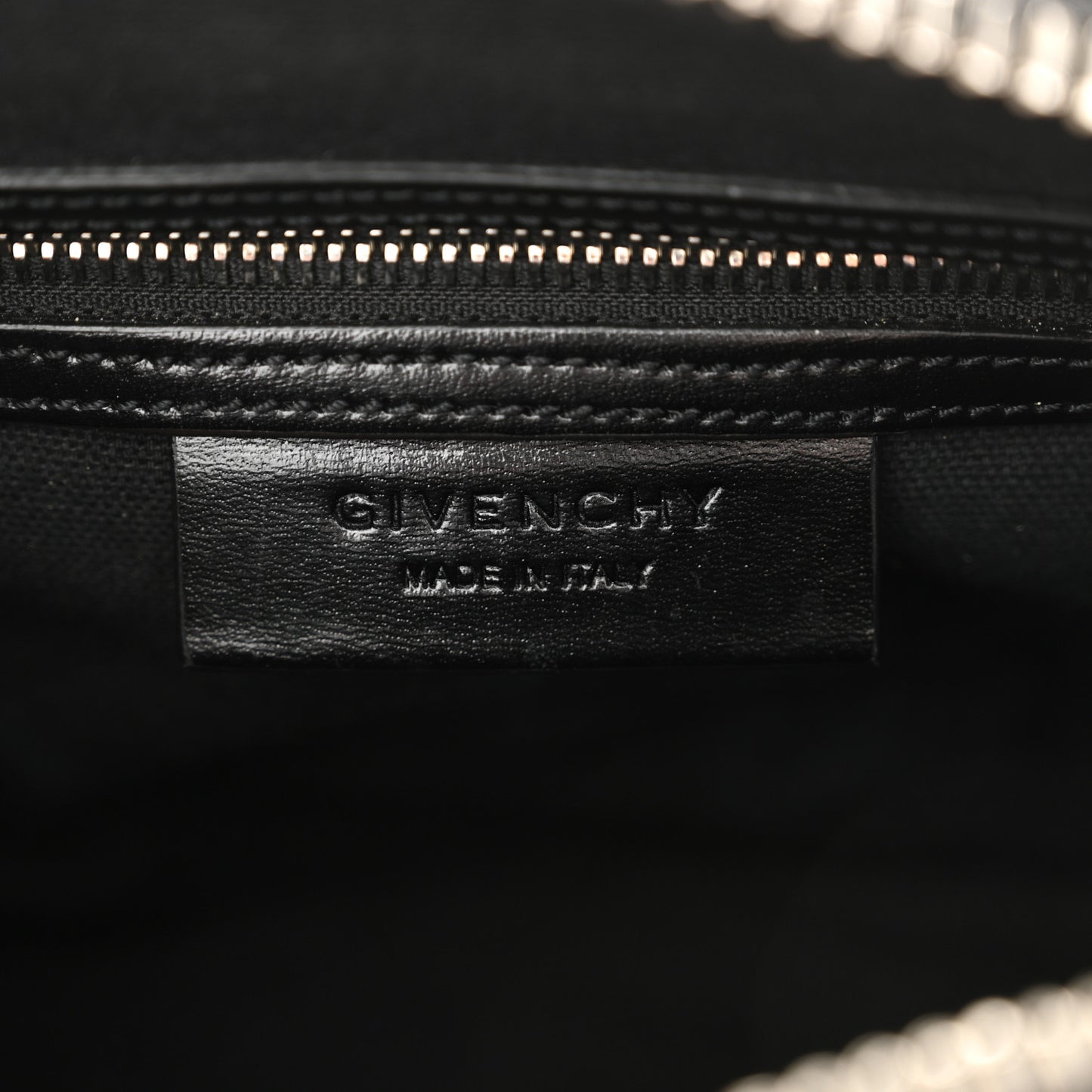 Shiny Lord Calfskin Mini Antigona Black