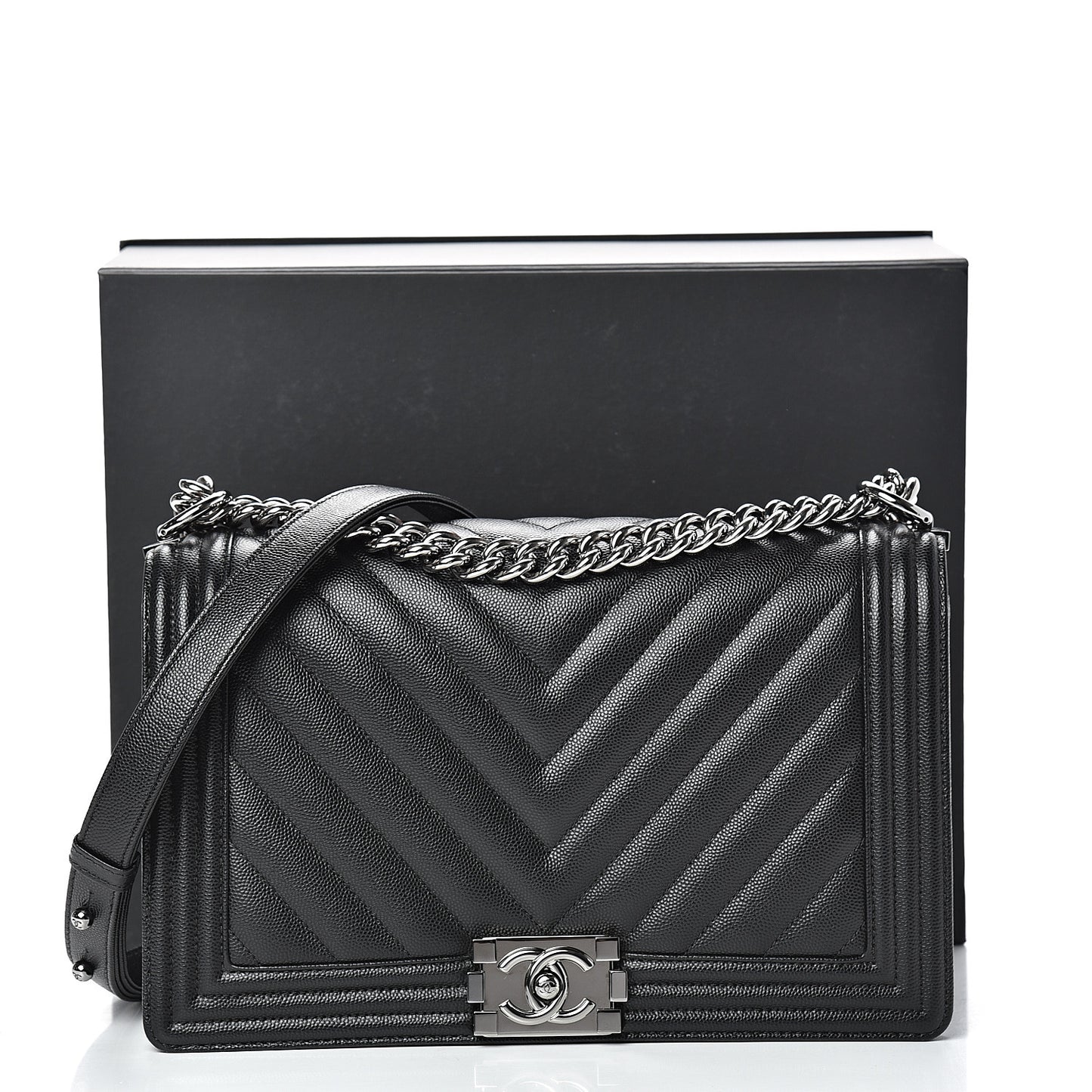 Caviar Chevron Quilted New Medium Boy Flap Black