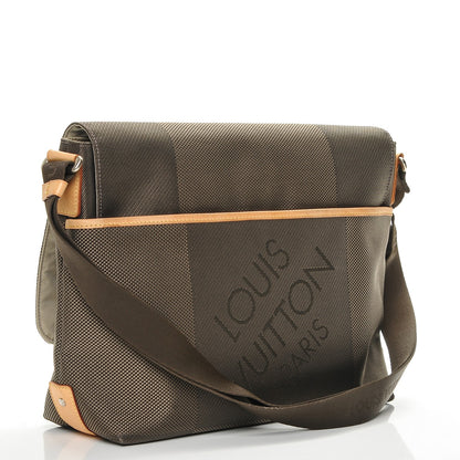 Louis Vuitton Damier Geant Loup Messenger Bag Terre 3 of 7
