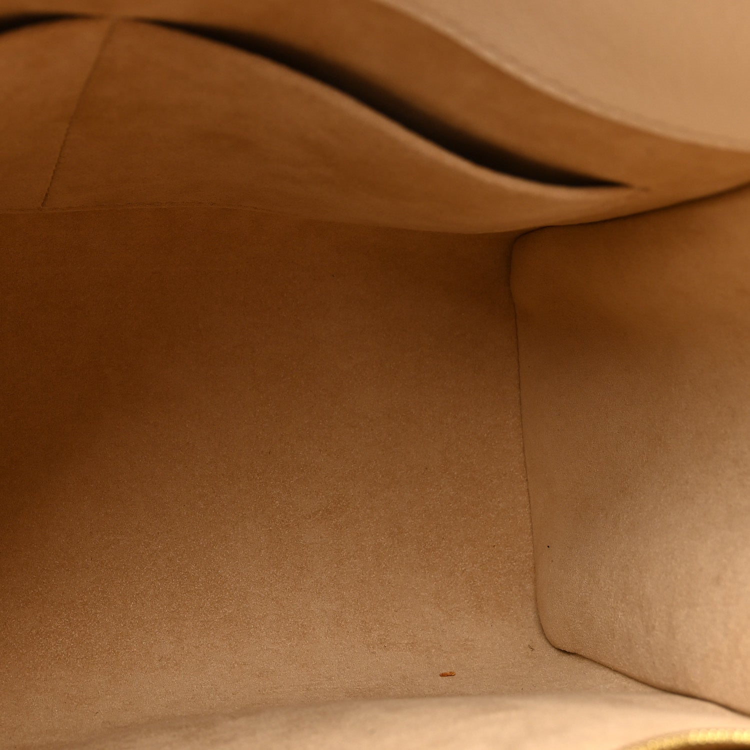 Louis Vuitton Calfskin Monogram Tufting On My Side Galet Galet 5 of 10