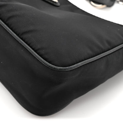Prada Nylon Re-Edition 2005 Shoulder Bag Black 12 of 13