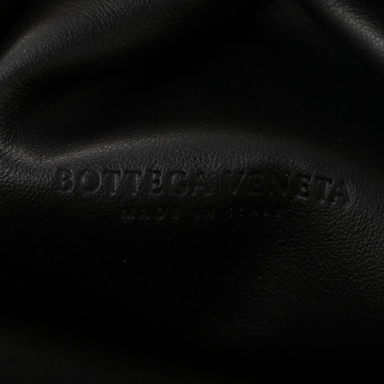 Bottega Veneta Metallic Bark Calfskin Embossed The Pouch Oversized Clutch Oro 6 of 10