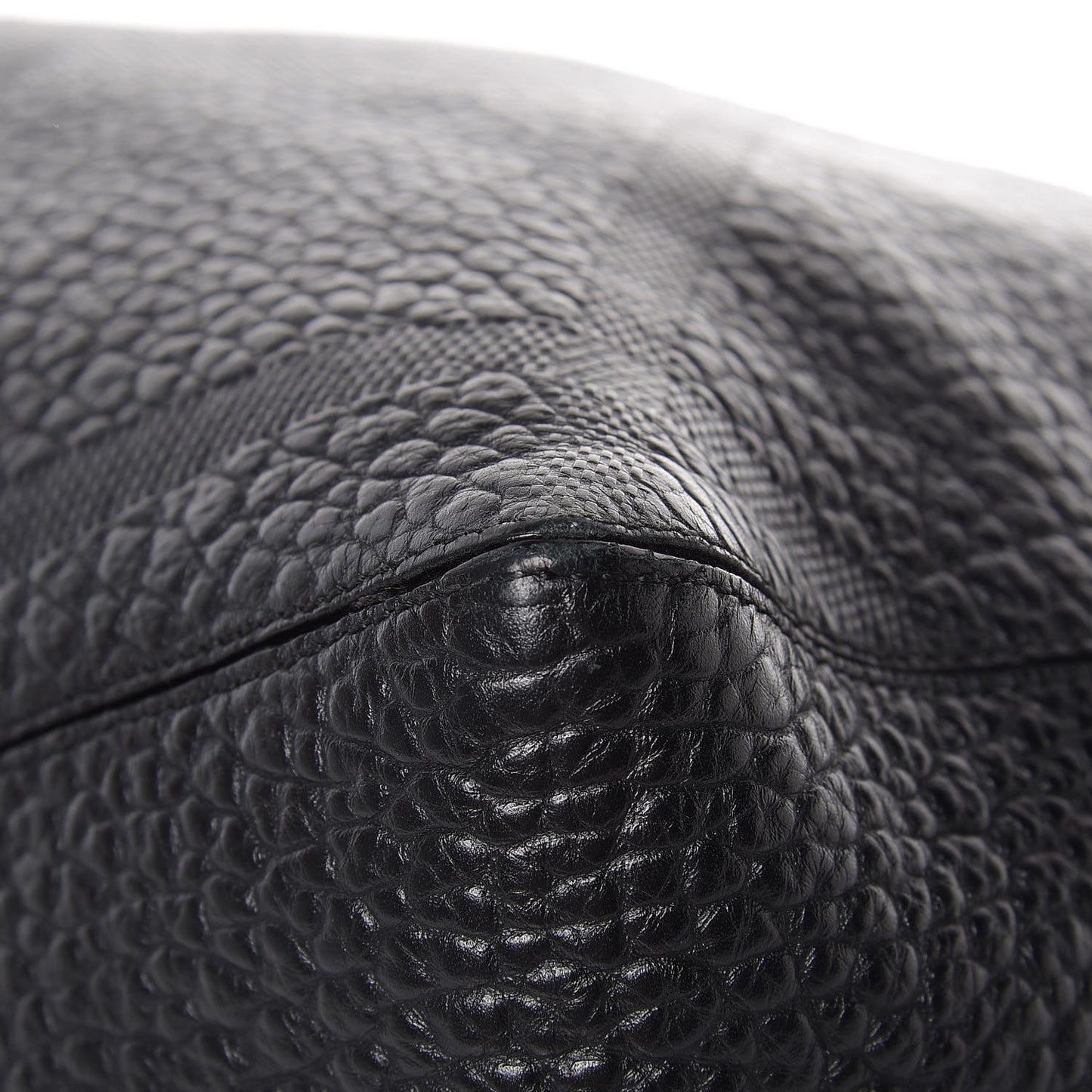 Heritage Grain Medium Lindburn Hobo Black