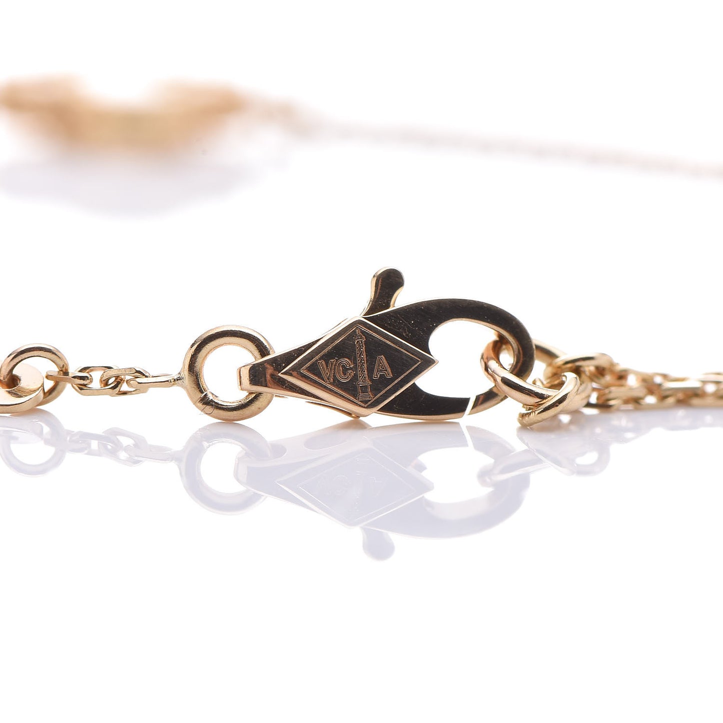 18K Yellow Gold Mother of Pearl Sweet Alhambra Bracelet