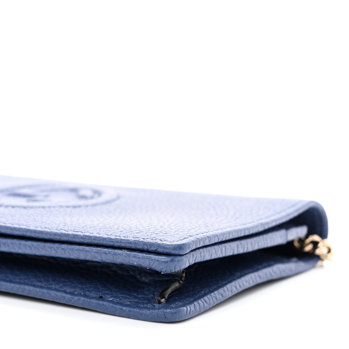 Pebbled Calfskin Soho Wallet On Chain Caspian