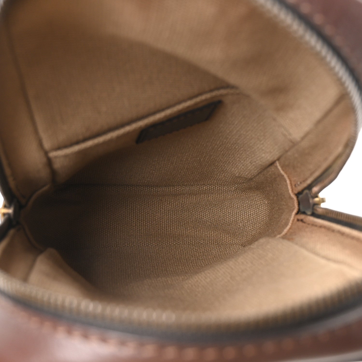 Louis Vuitton Utah Leather Sioux 1802263 – FASHIONPHILE