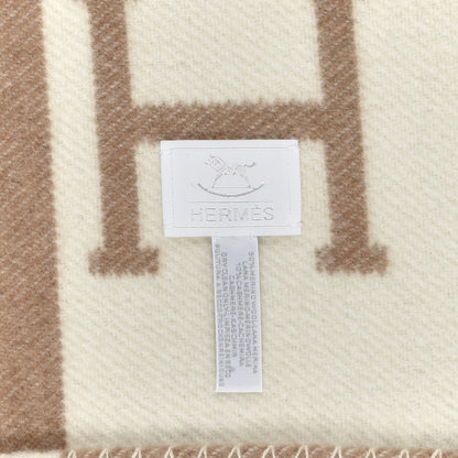 Hermes Wool Cashmere Avalon Baby Blanket Noisette Moyen White 3 of 3