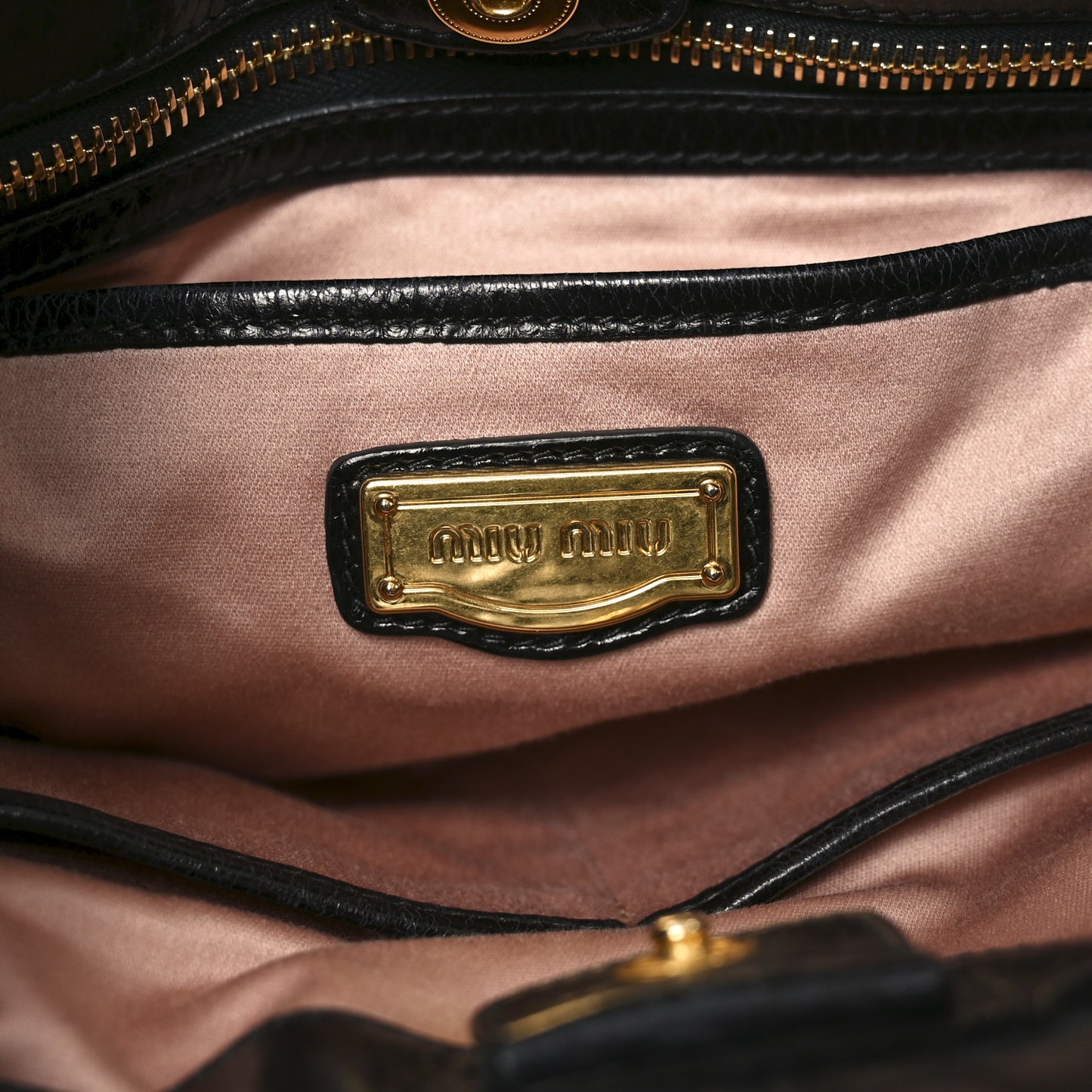Vitello Lux Gathered Tote Black