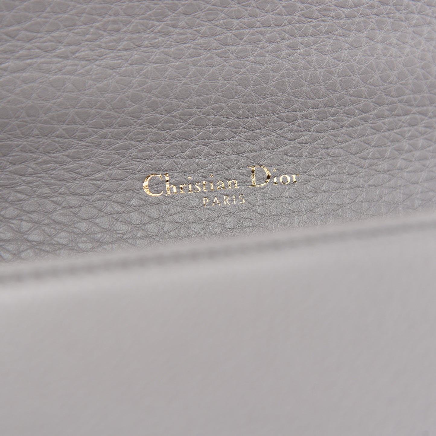Grained Calfskin Medium Diorama Flap Bag Gris