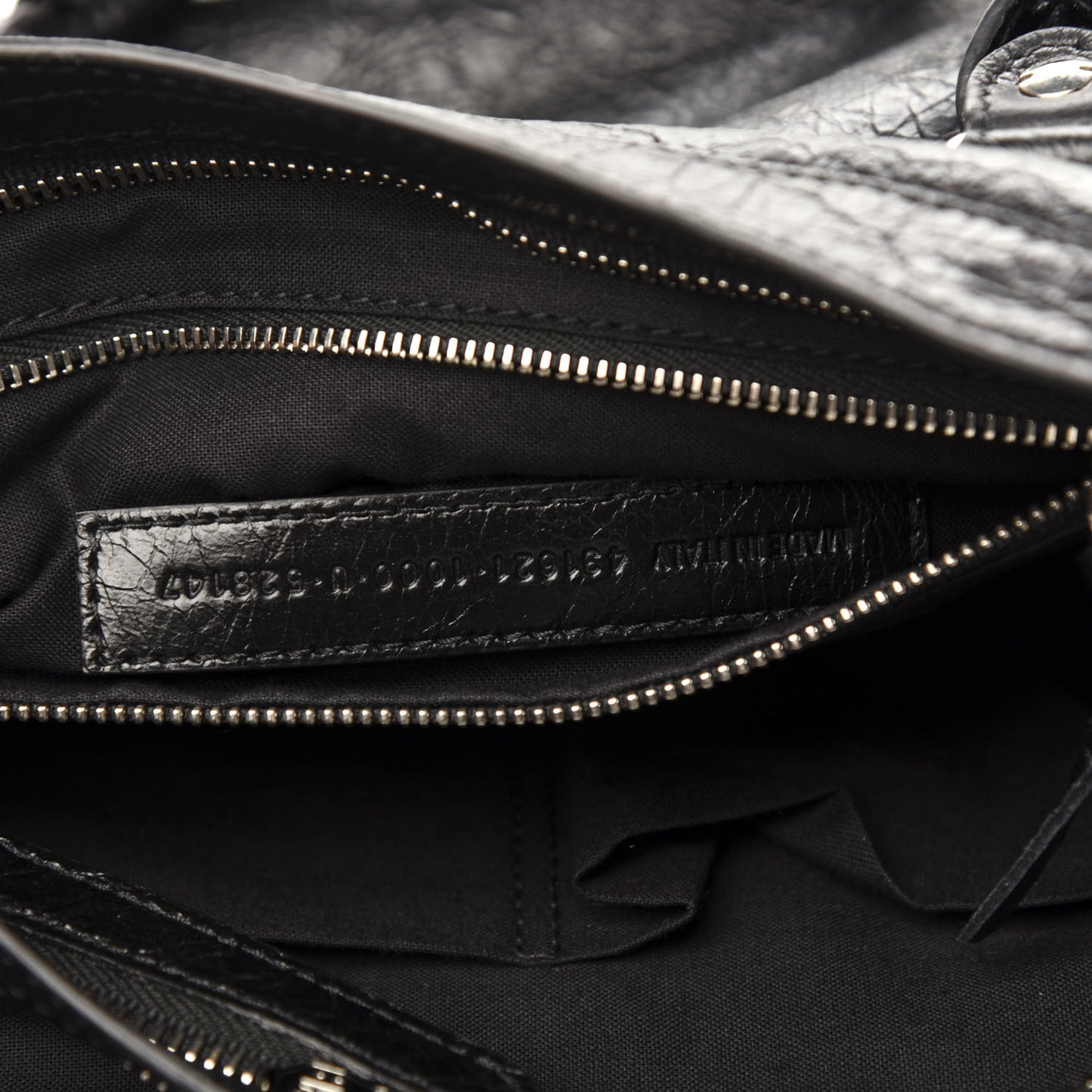 Agneau Classic Silver Hardware S City Black