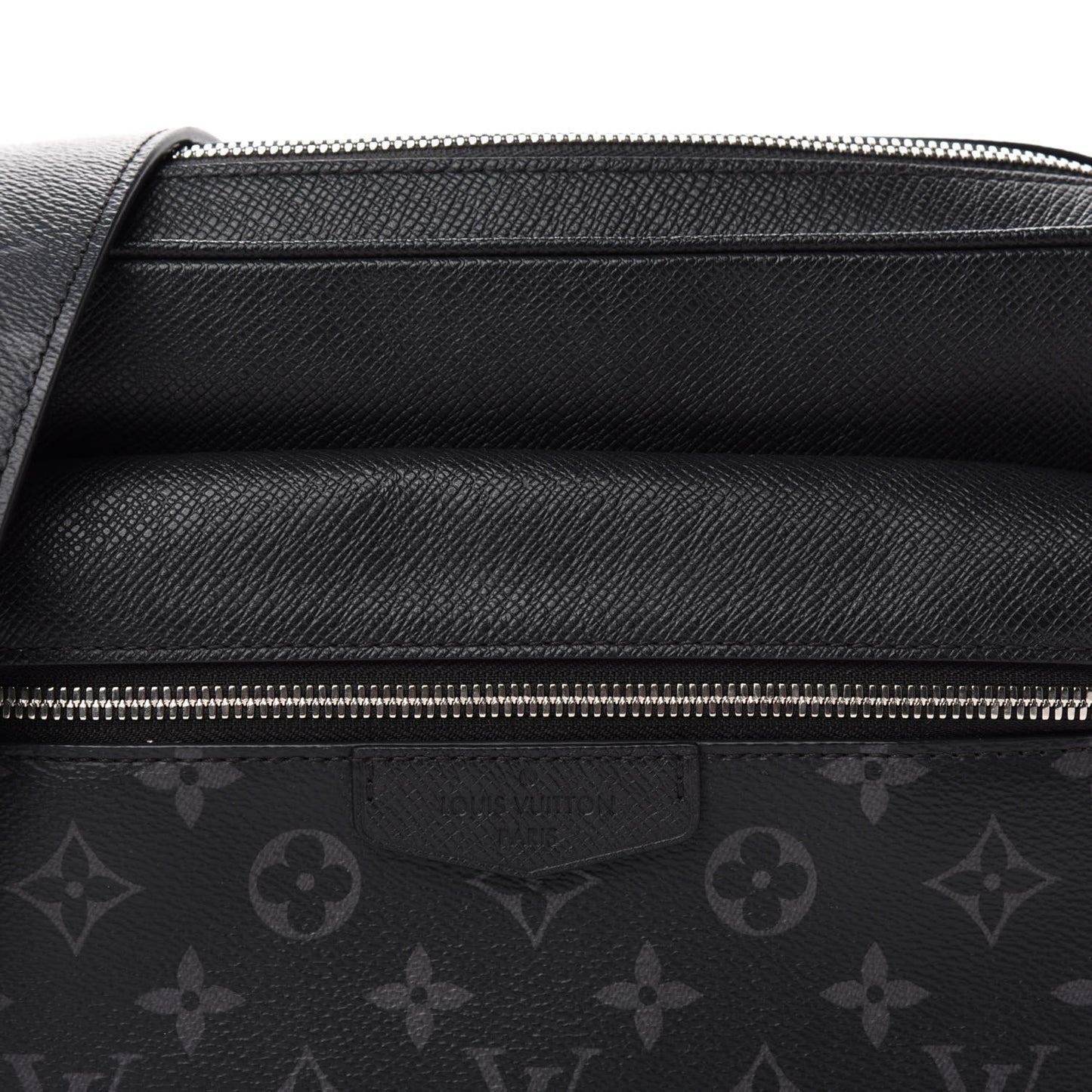 Taiga Monogram Eclipse Outdoor Messenger Black