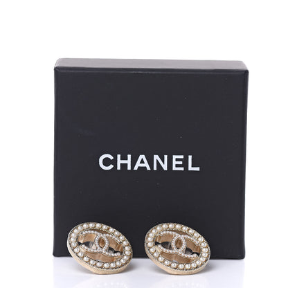 Chanel Pearl CC Round Earrings Gold 5 of 5