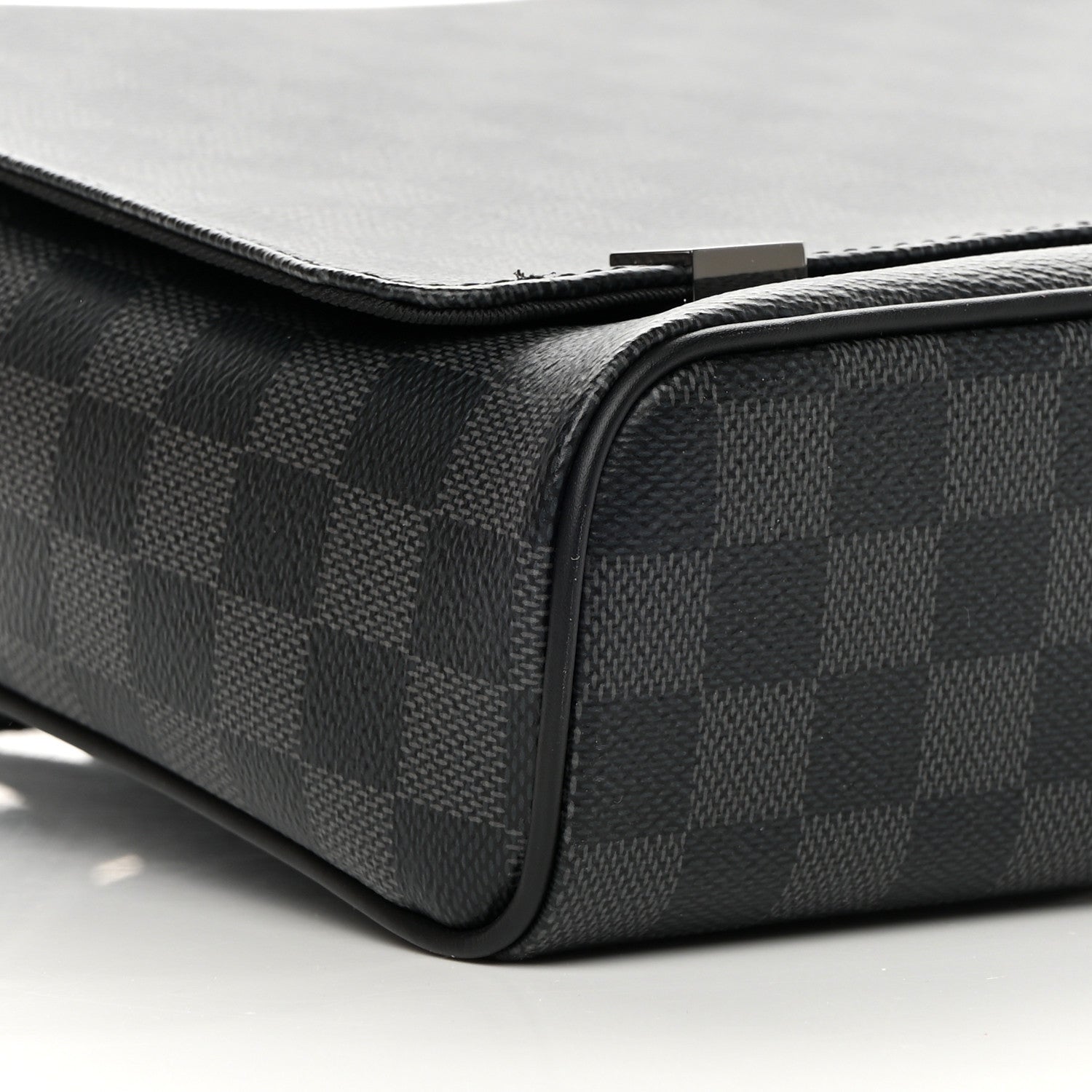 Louis Vuitton Damier Graphite District PM 9 of 11