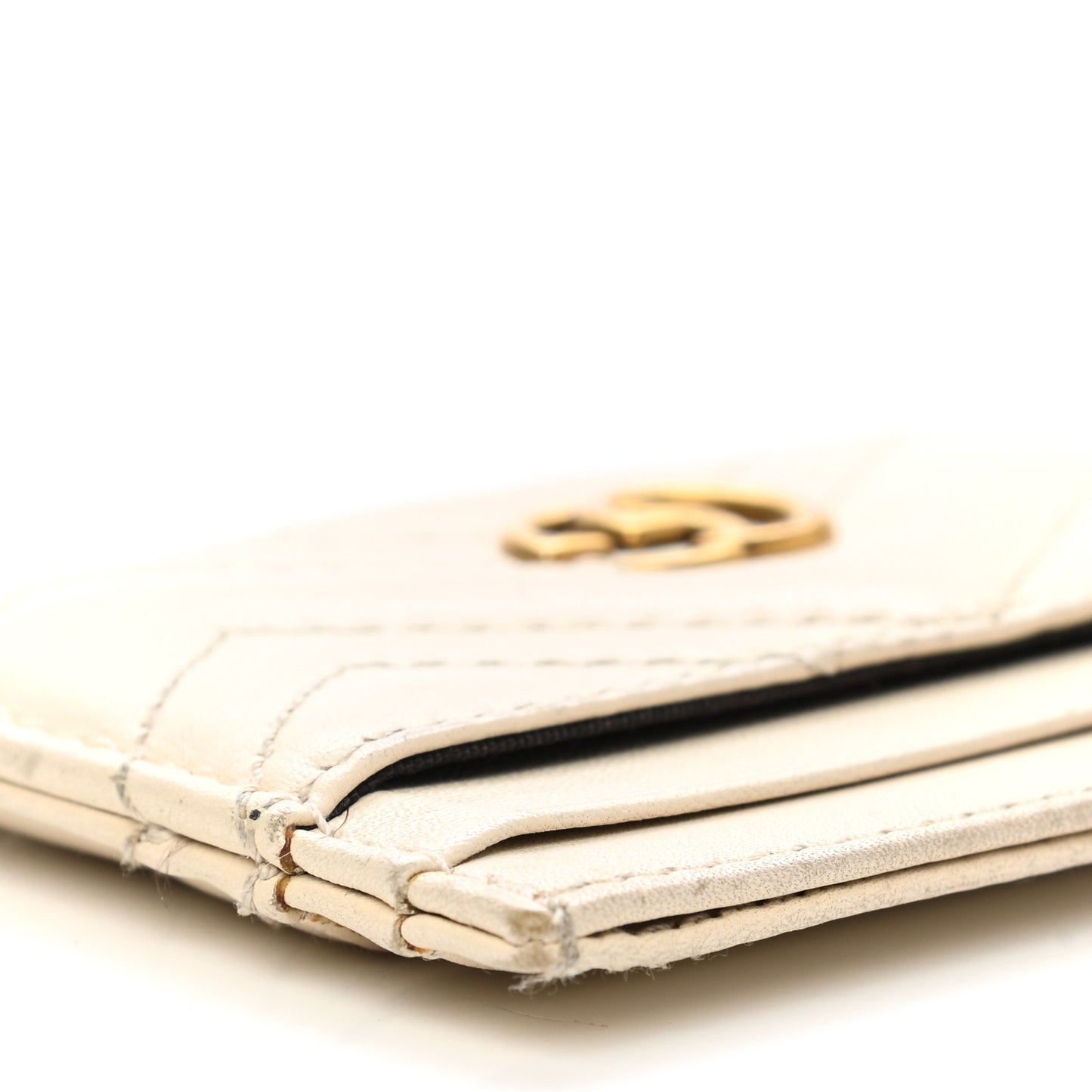 Calfskin Matelasse GG Marmont Card Holder White