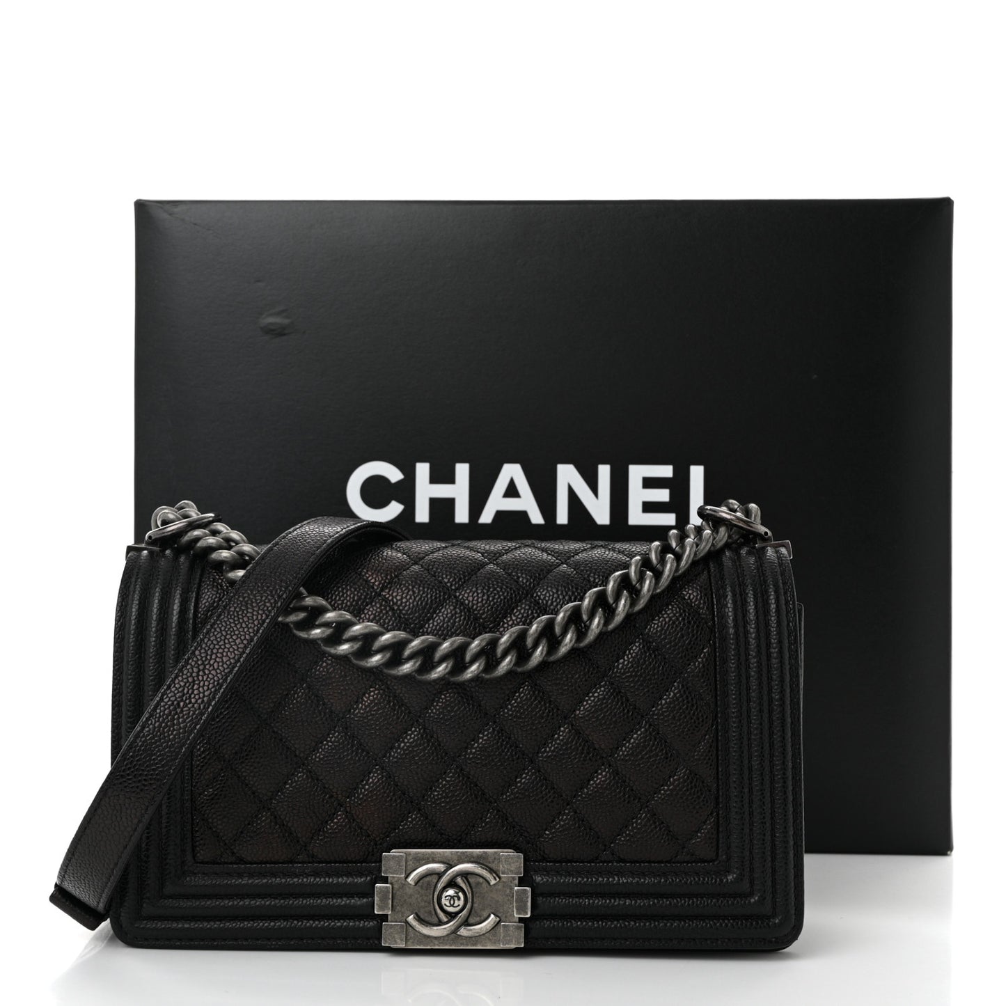 Caviar Quilted Medium Boy Flap Black