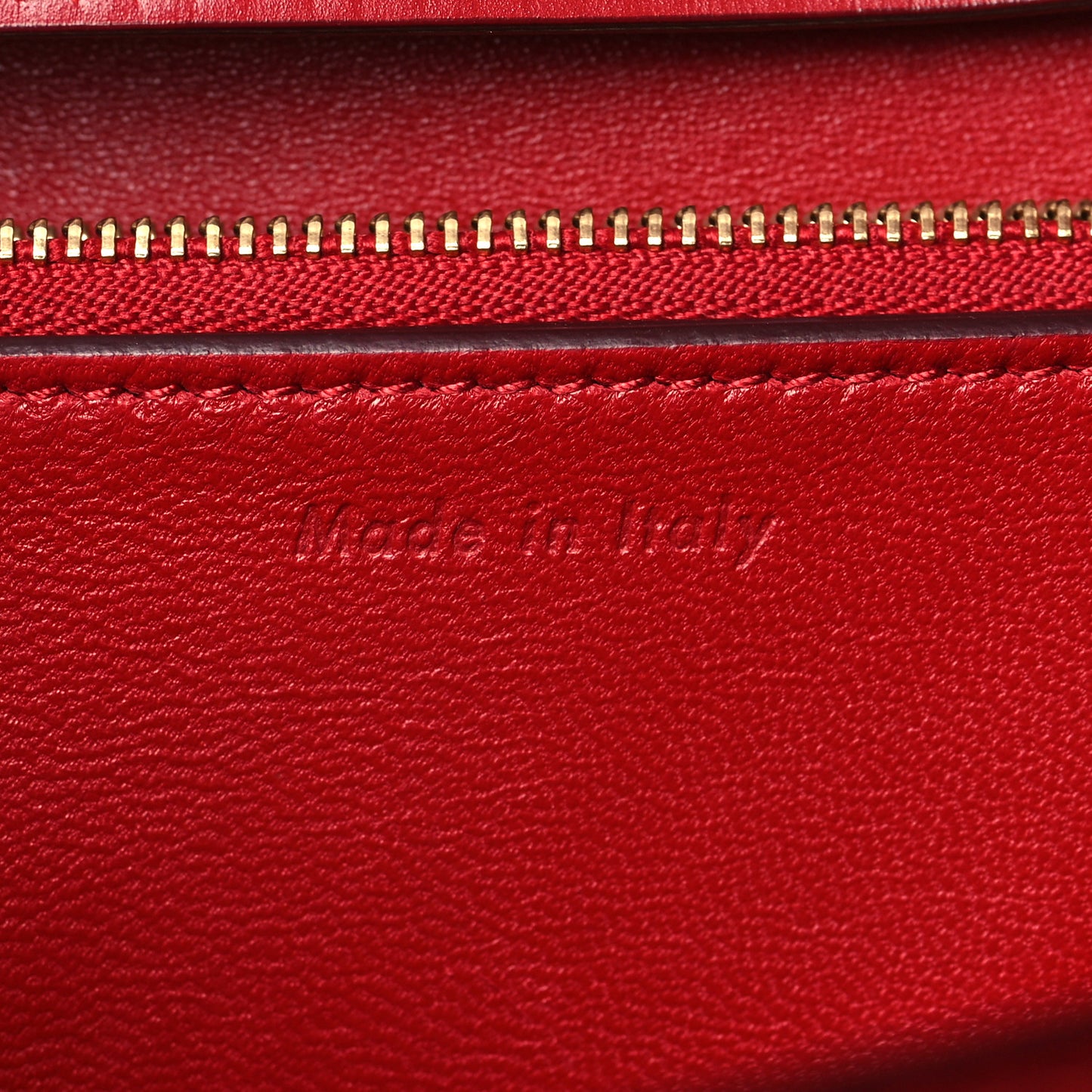 Box Calfskin Medium Classic Box Flap Bag Red