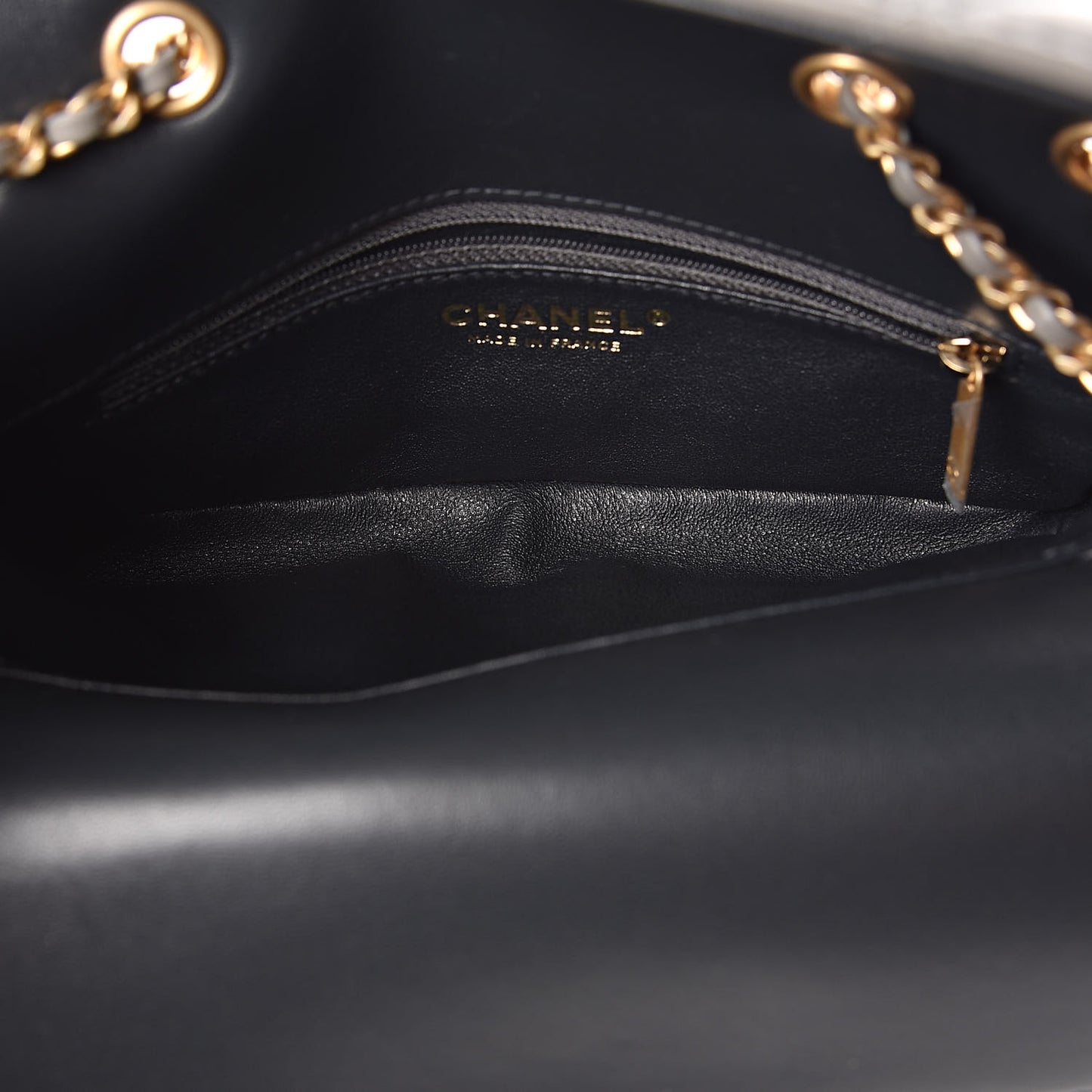 Lambskin Quilted Small Enamel CC Flap Grey Dark Navy