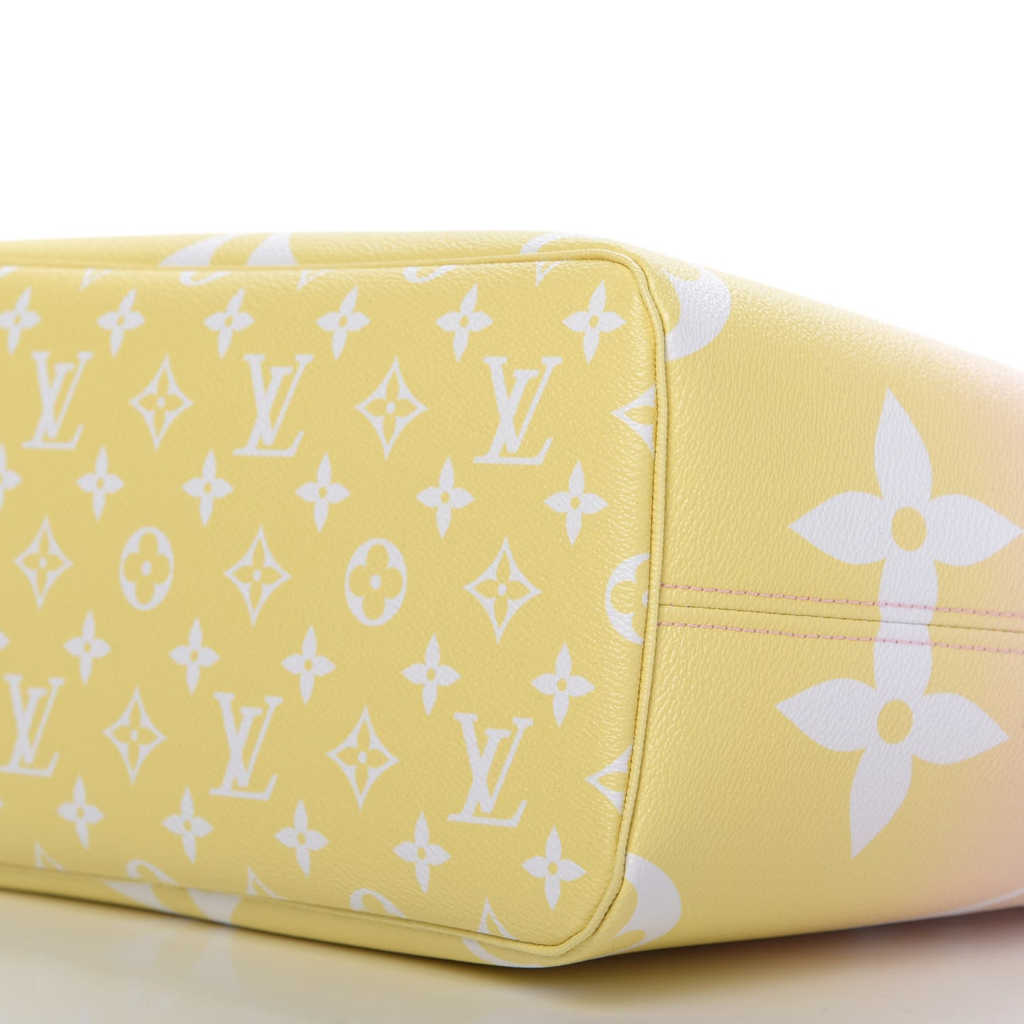 Monogram Giant By The Pool Neverfull MM Light Pink