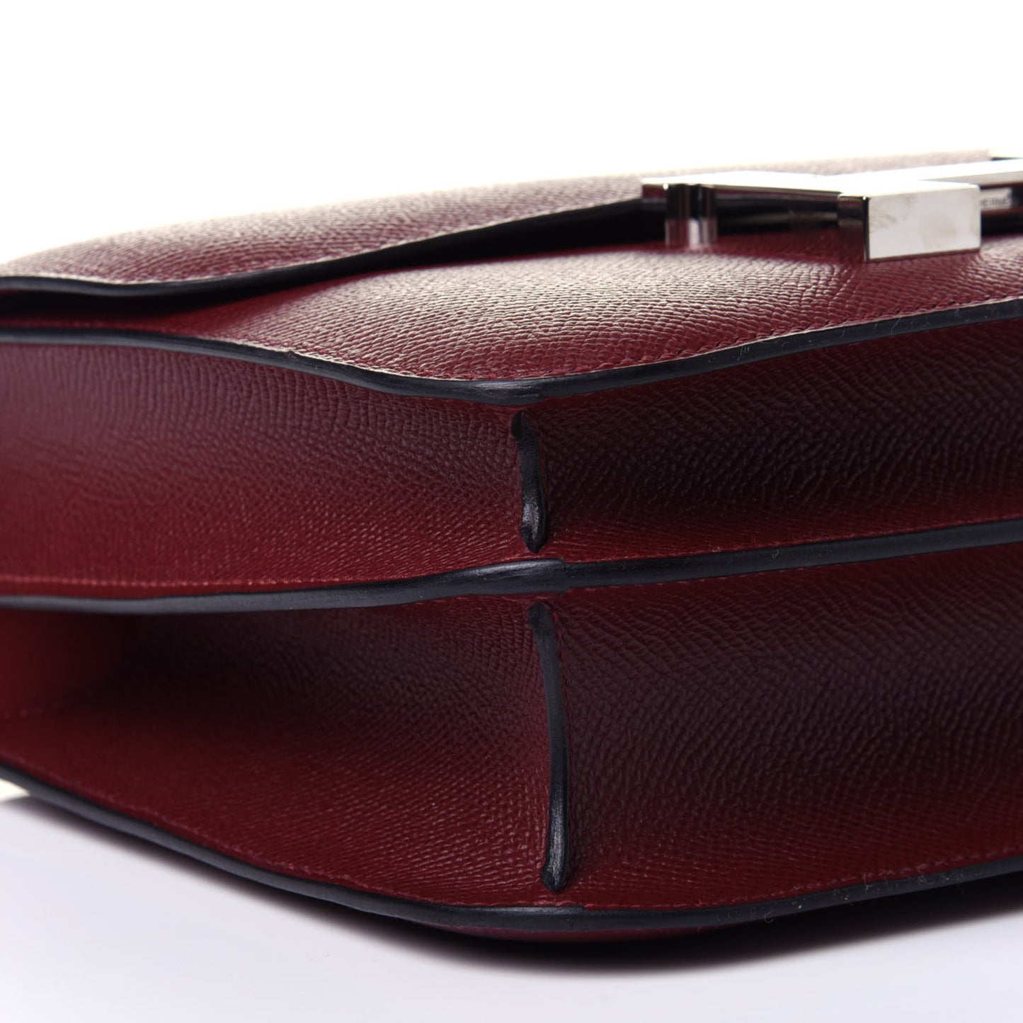 Epsom Enamel Constance 24 Rouge H Bleu Nuit