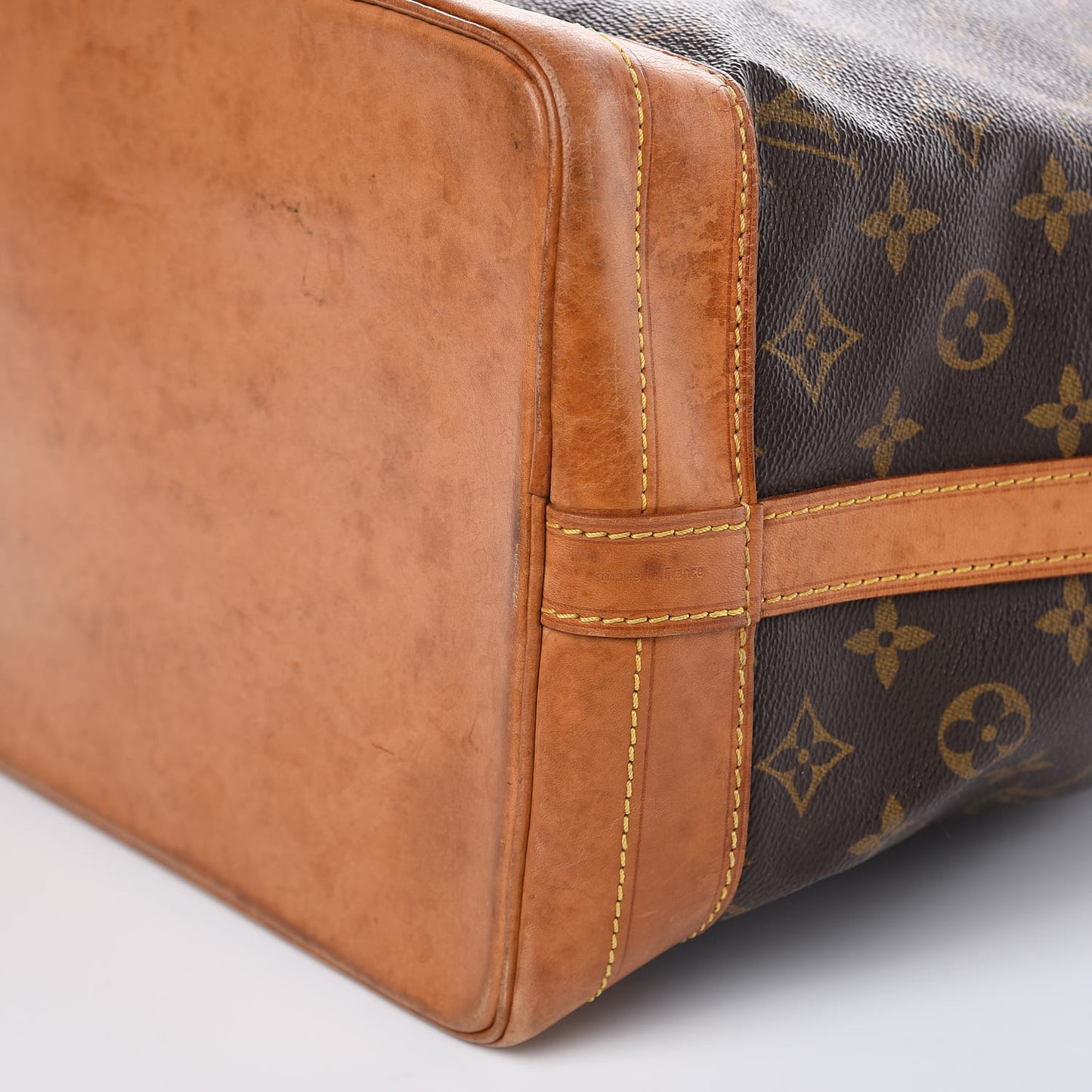 Monogram Noe