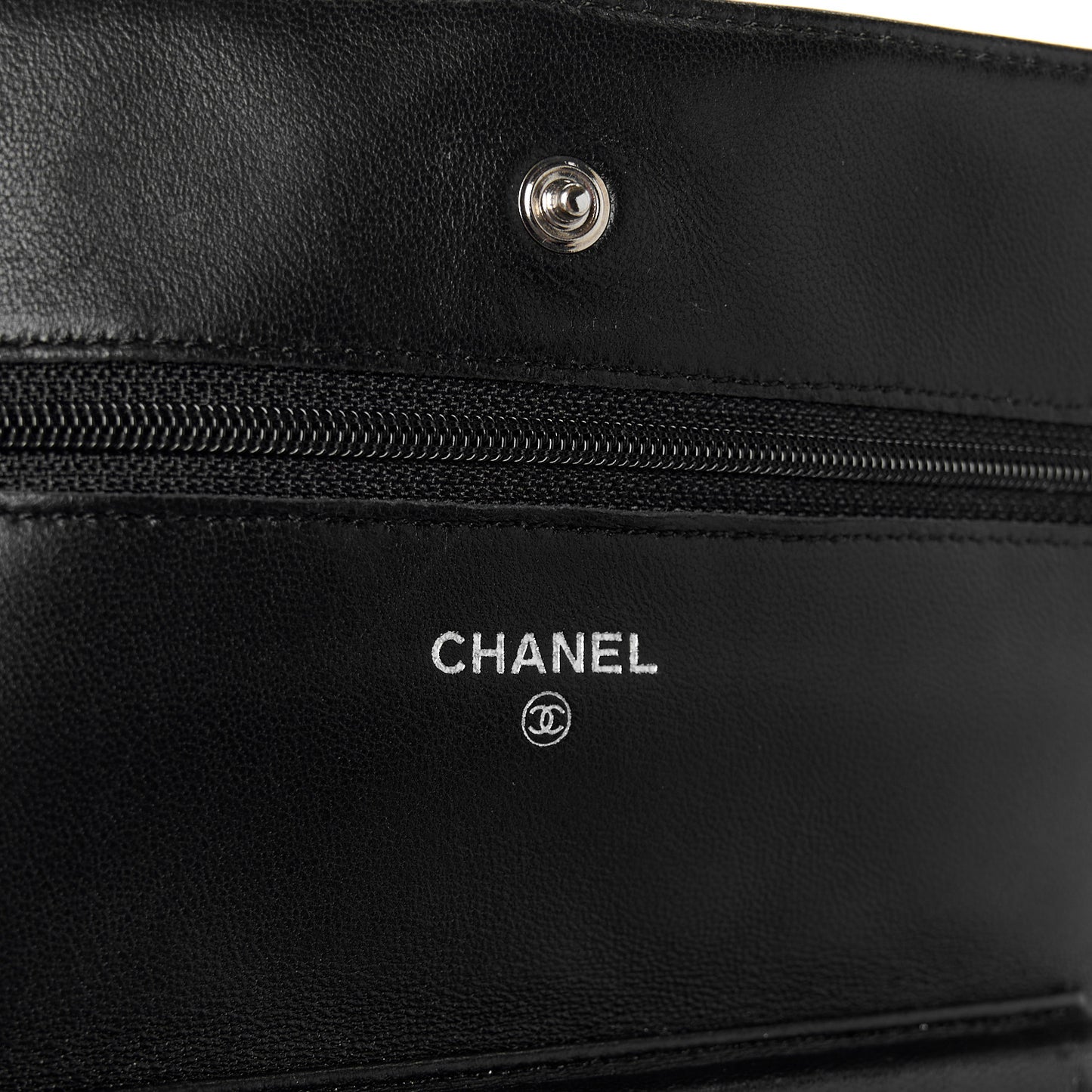 Lambskin Quilted Wallet On Chain WOC Black
