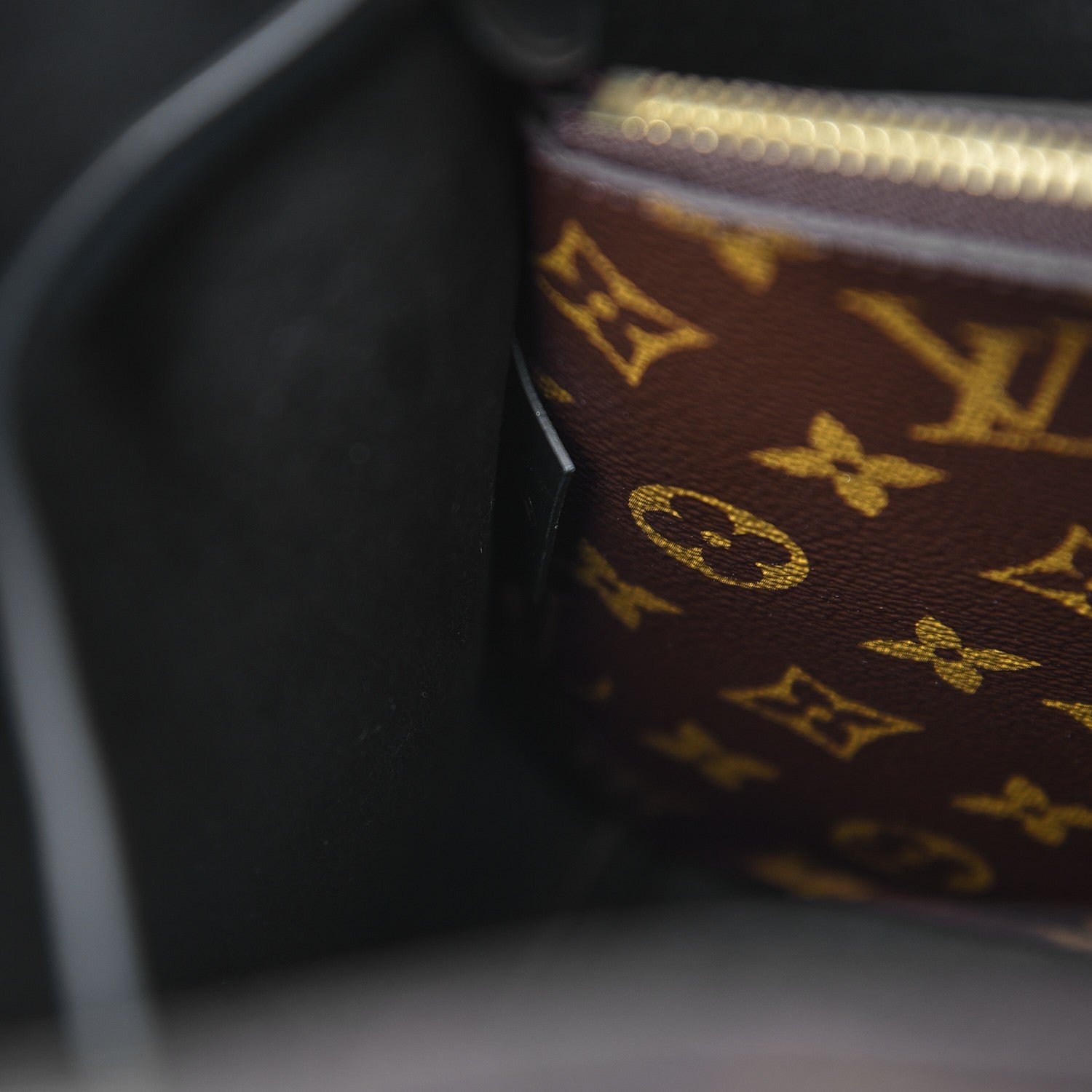 Louis Vuitton Monogram Neonoe MM Black 7 of 7