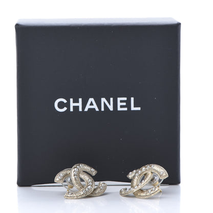 Chanel Pearl CC Earrings Gold 8 of 8