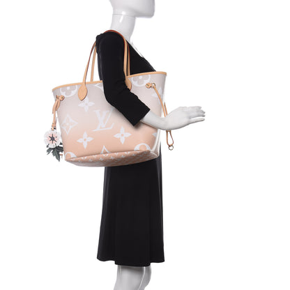 Louis Vuitton Monogram Giant By The Pool Neverfull MM Brume 2 of 12
