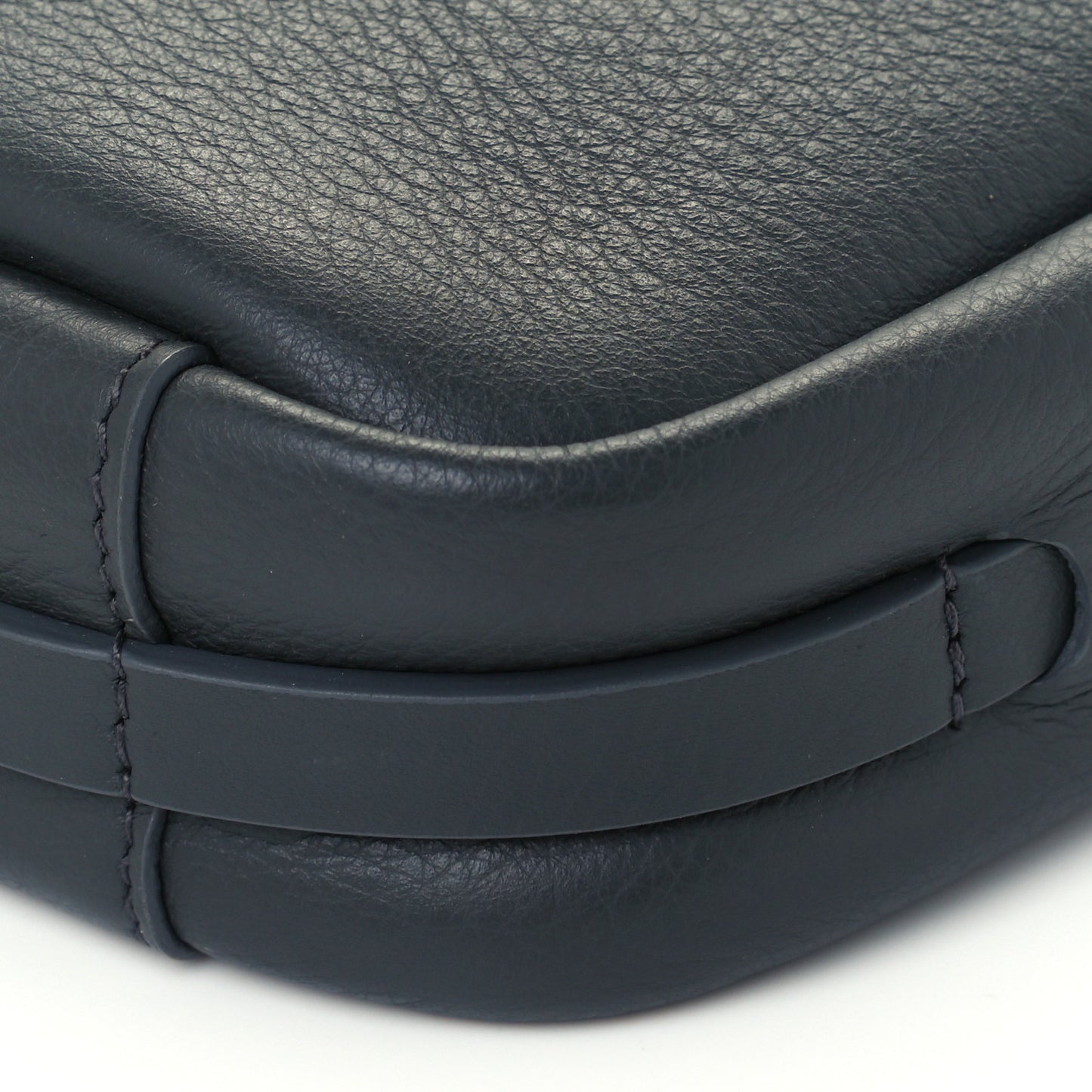Smooth Calfskin Logo S Everyday Camera Bag Gris Fossile White