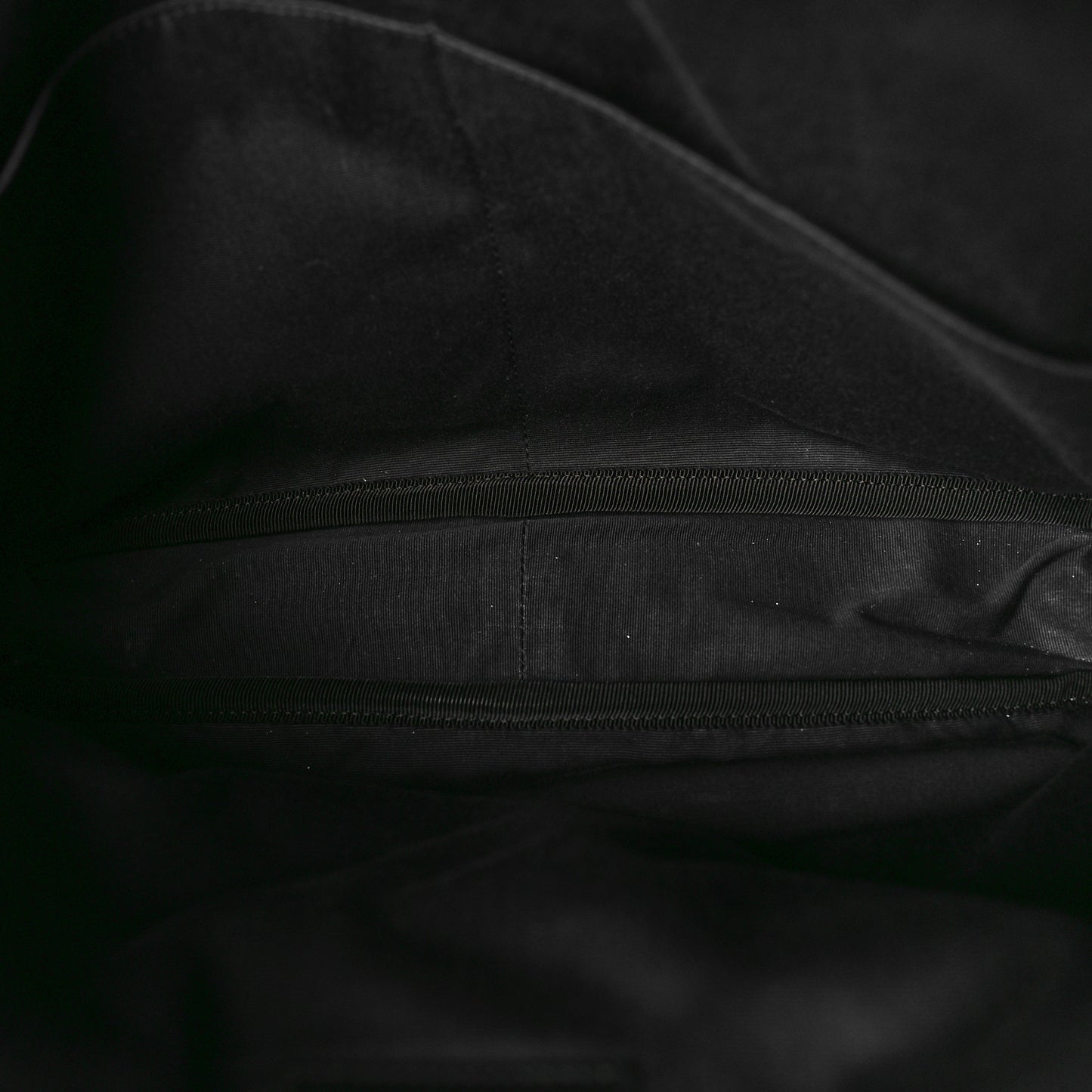 Suede Flat Messenger Bag Black
