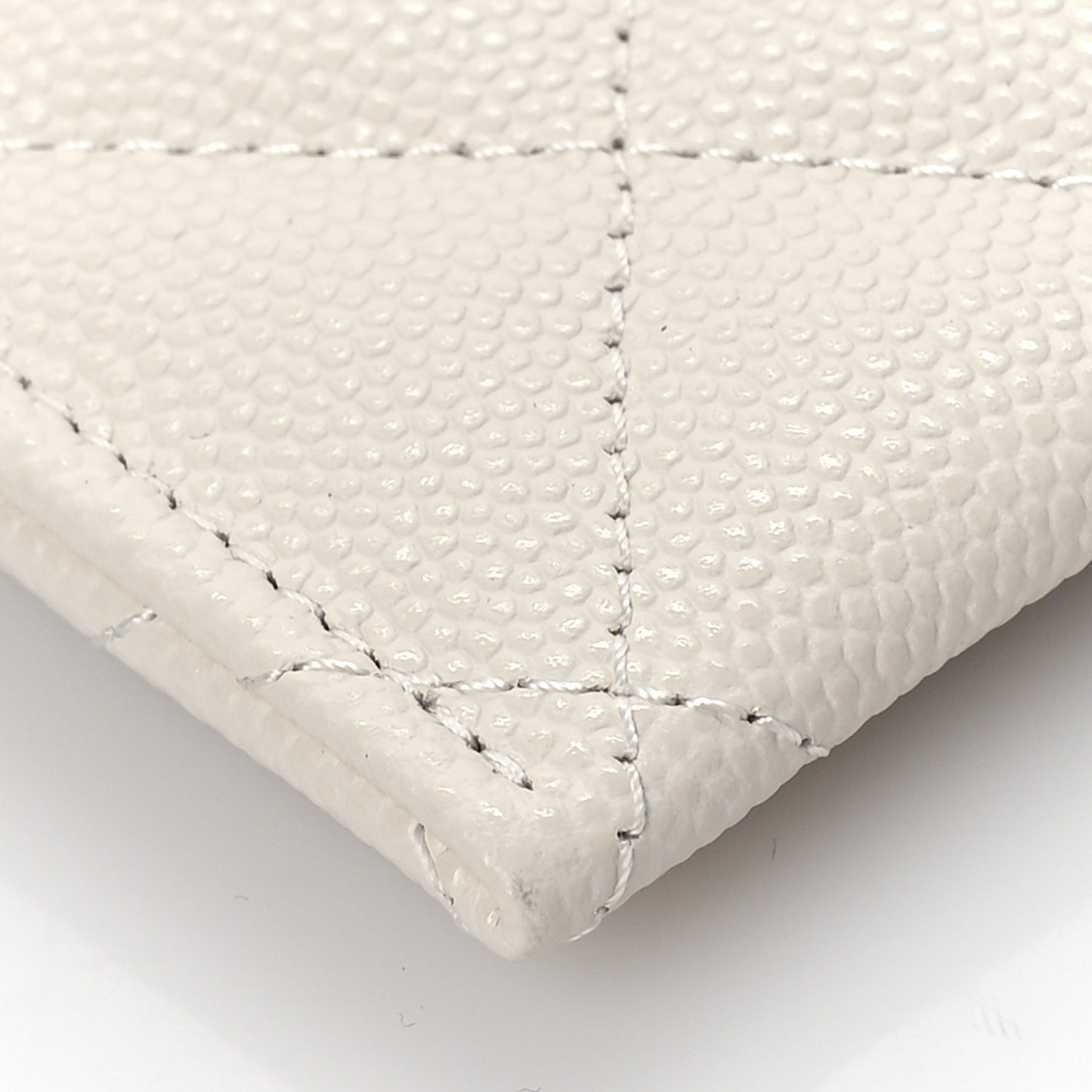 Caviar Quilted Card Holder White