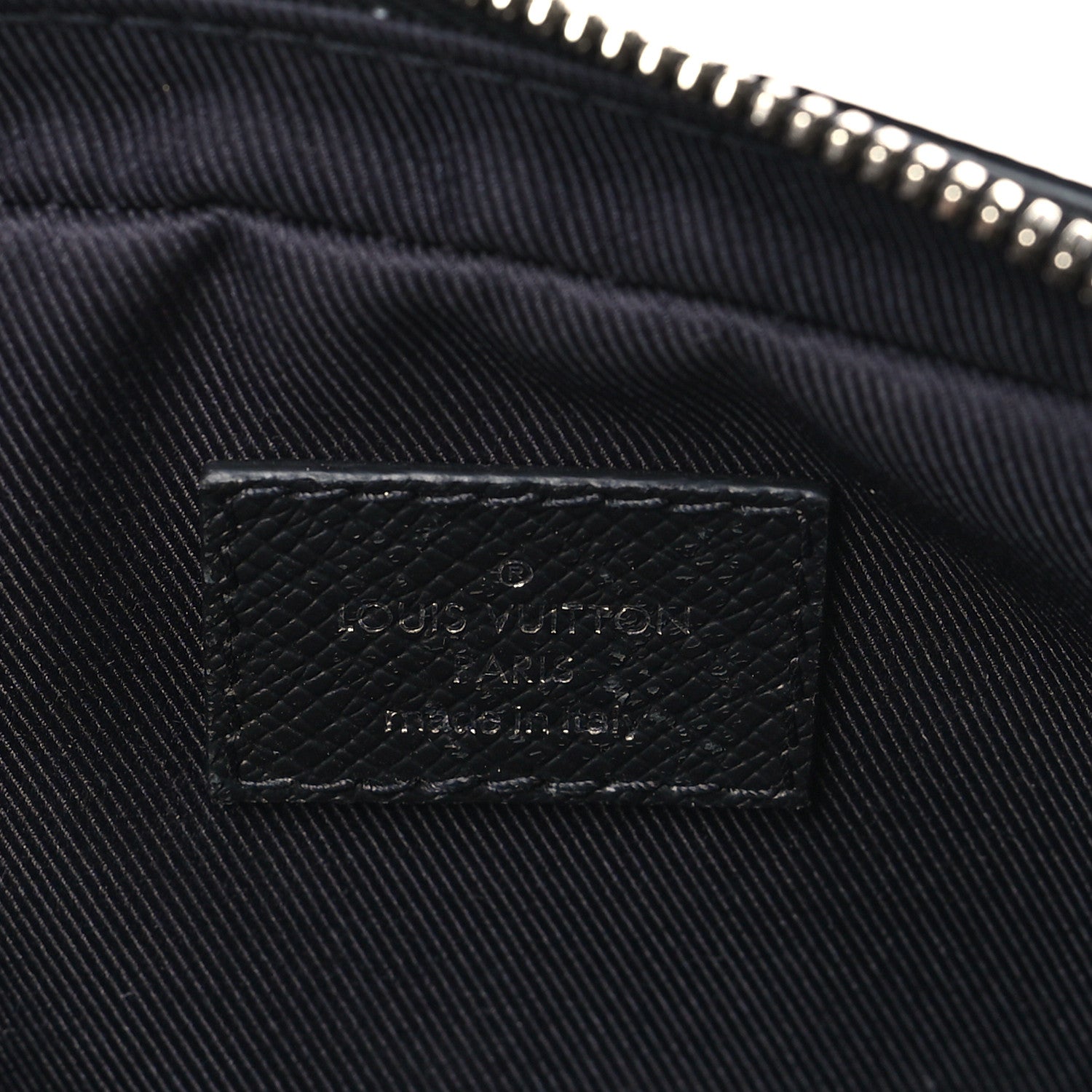 Louis Vuitton Taiga Monogram Outdoor Bumbag Black 6 of 9