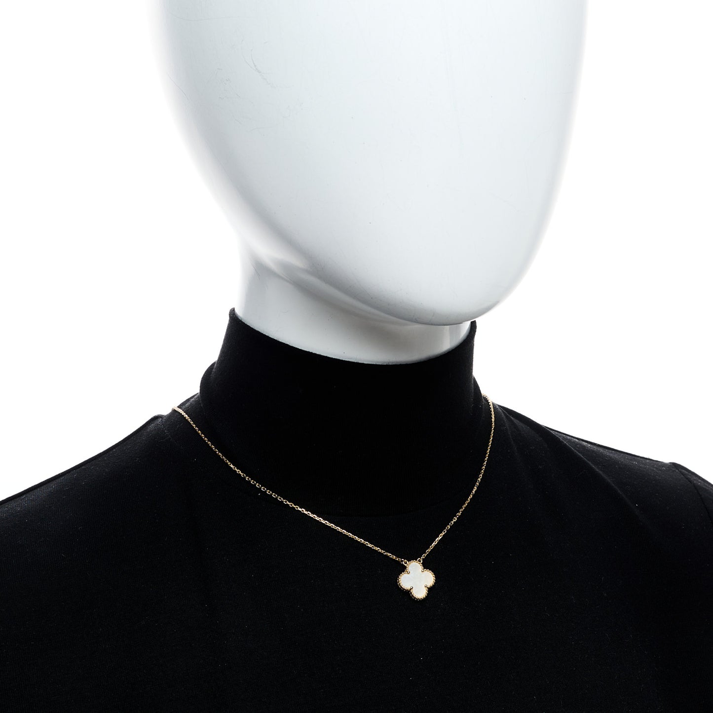 18K Yellow Gold Mother of Pearl Vintage Alhambra Pendant Necklace
