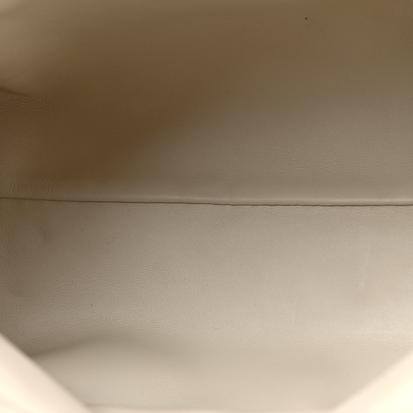 Calfskin The Pouch Chain Plaster
