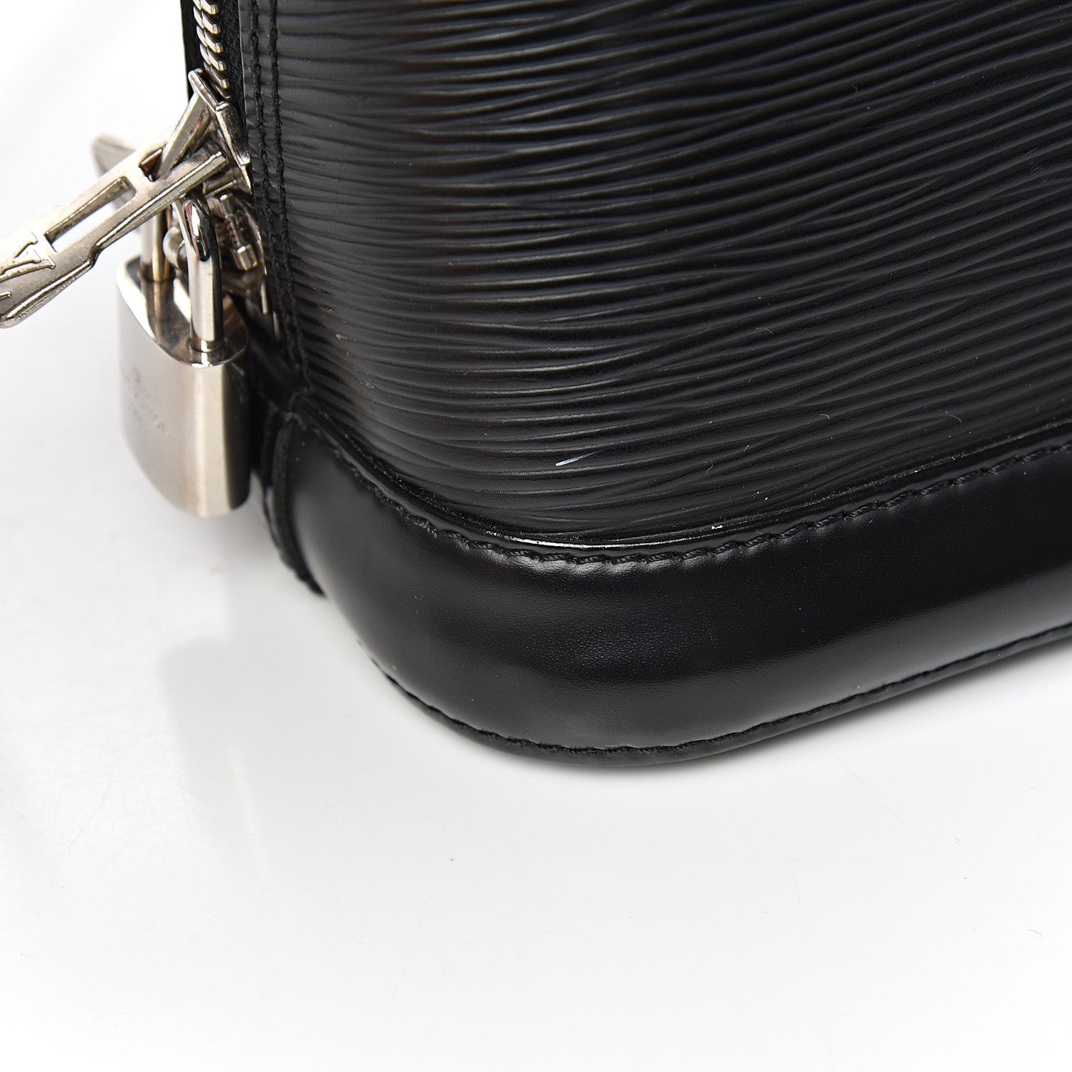 Louis Vuitton Epi Alma BB Black 12 of 12