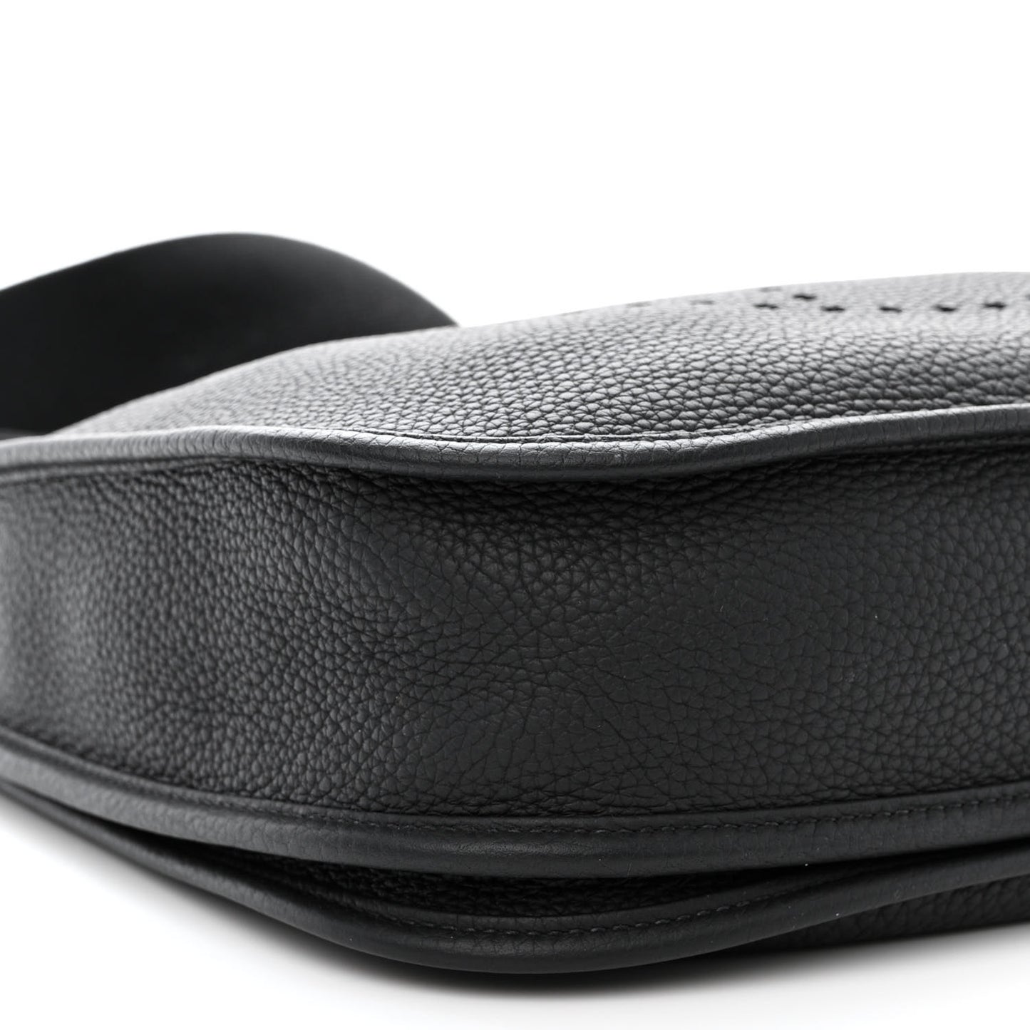Taurillon Clemence Evelyne III PM Black