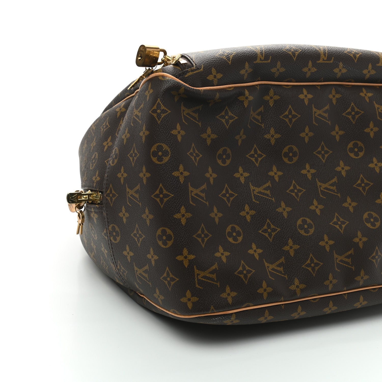 Louis Vuitton Monogram Evasion Sports Bag 7 of 10