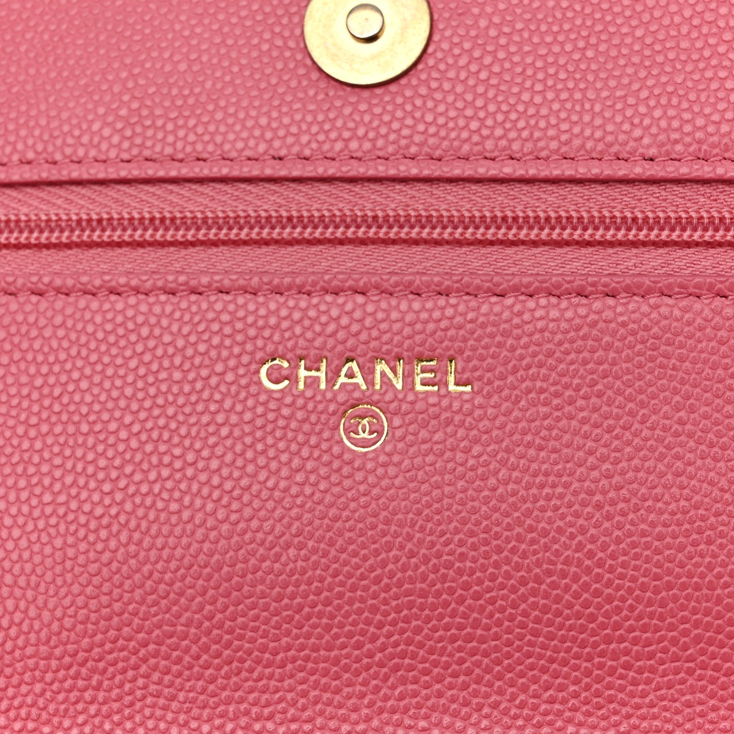 Caviar Quilted Textured CC Wallet On Chain WOC Pink
